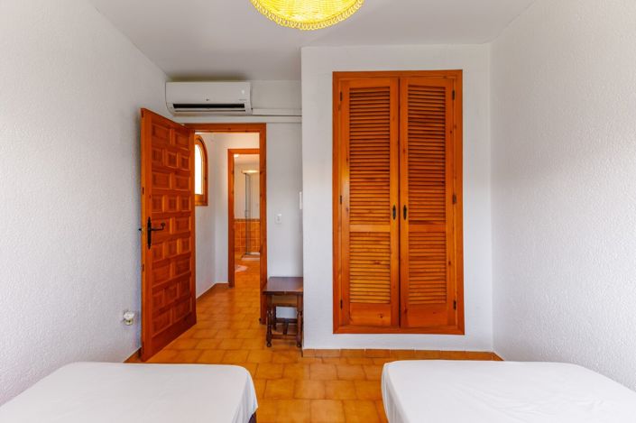 Image No.29-3 Bed Apartment for sale