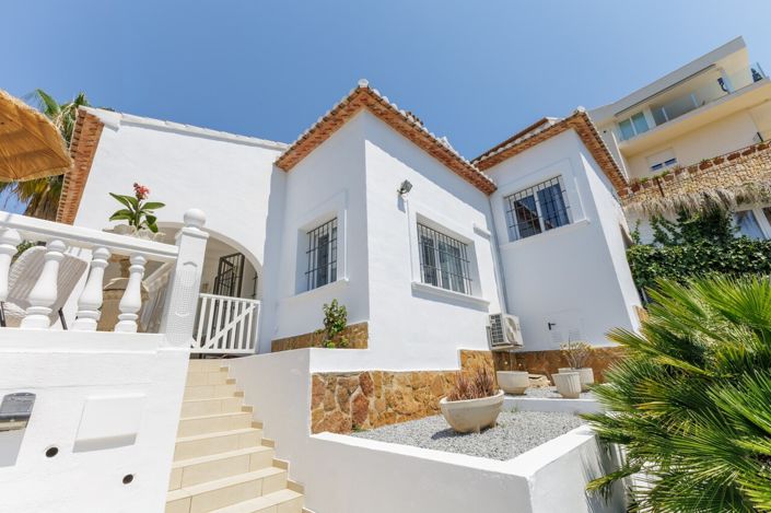 Image No.11-3 Bed Villa for sale