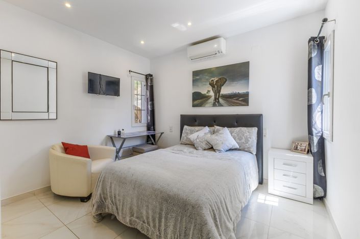 Image No.7-3 Bed Villa for sale