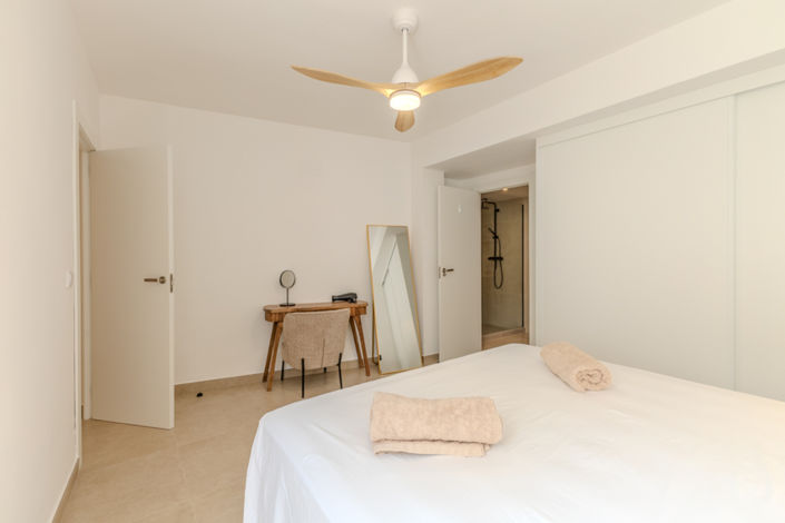 Image No.26-3 Bed Apartment for sale