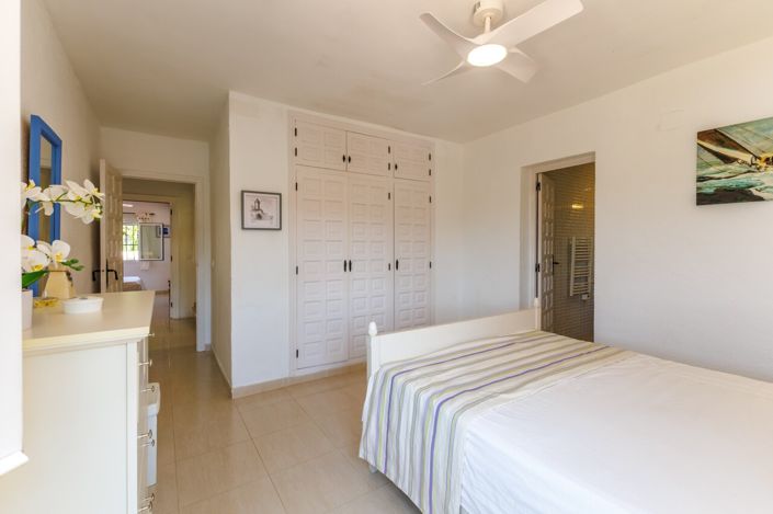 Image No.22-5 Bed Villa for sale