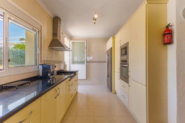 Image No.30-5 Bed Villa for sale