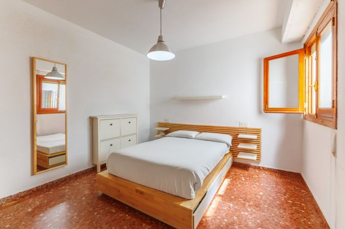 Image No.19-2 Bed Apartment for sale