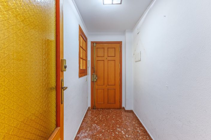Image No.23-2 Bed Apartment for sale