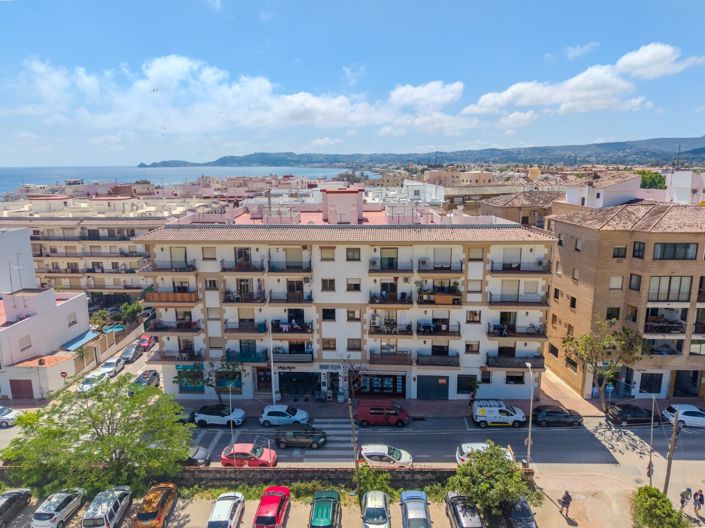 Image No.30-2 Bed Apartment for sale
