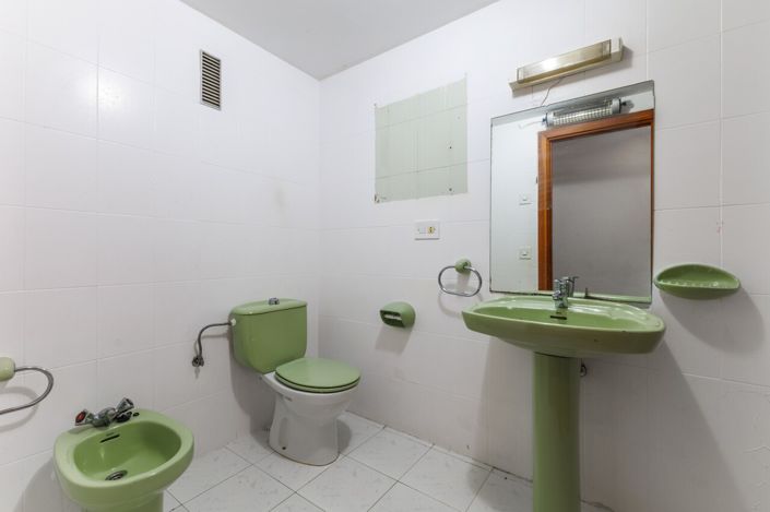 Image No.13-2 Bed Apartment for sale