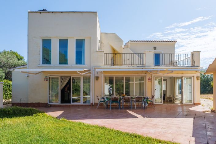 Image No.11-7 Bed Villa for sale