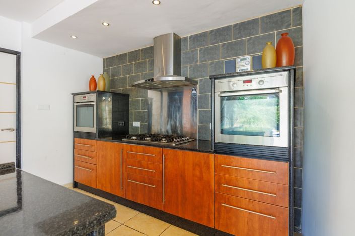 Image No.19-7 Bed Villa for sale