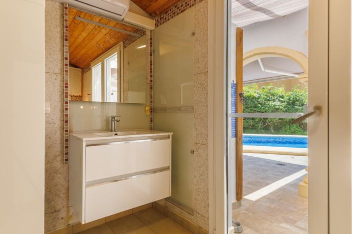 Image No.27-3 Bed Villa for sale