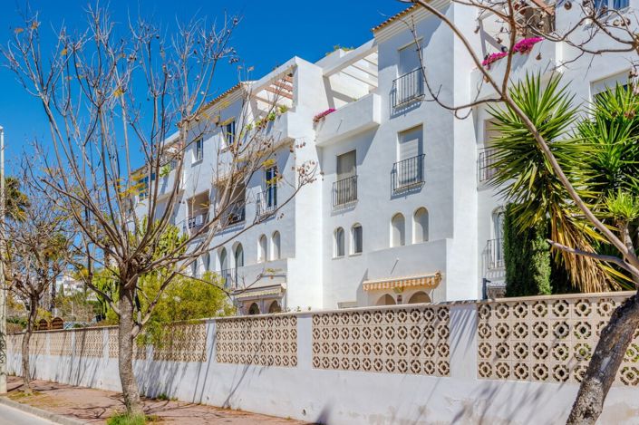 Image No.40-3 Bed Apartment for sale