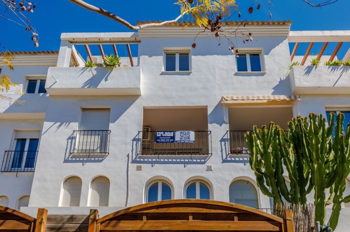 Image No.41-3 Bed Apartment for sale