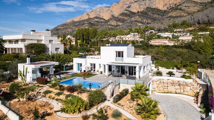 Image No.10-5 Bed Villa for sale
