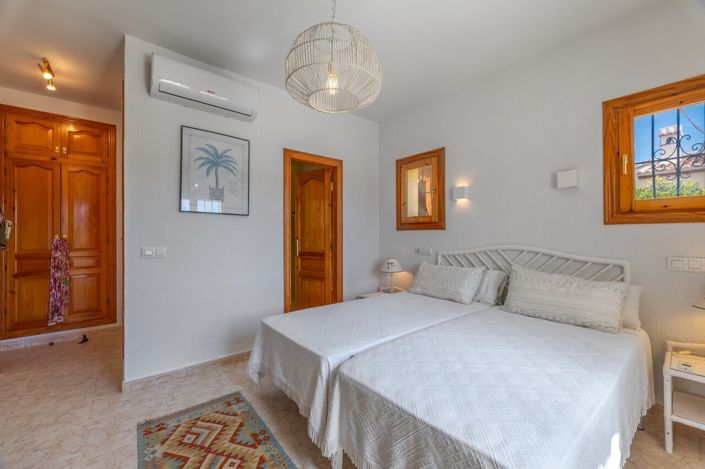 Image No.31-3 Bed Villa for sale