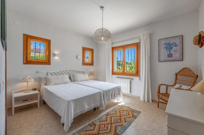 Image No.7-3 Bed Villa for sale