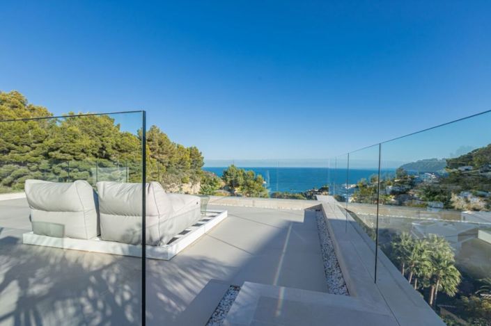 Image No.8-4 Bed Villa for sale