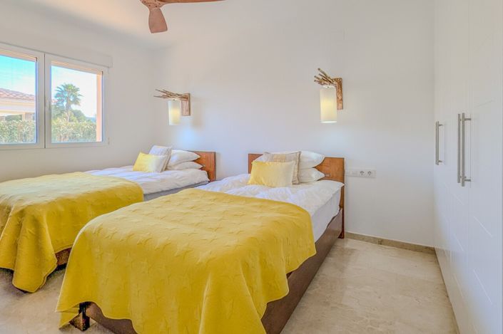 Image No.27-4 Bed Villa for sale