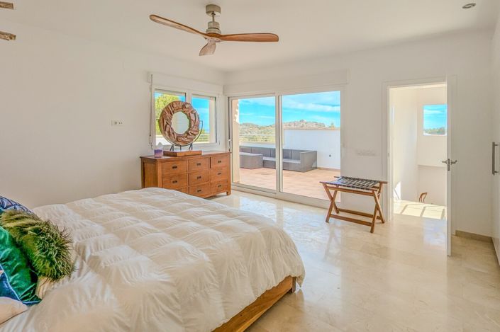 Image No.31-4 Bed Villa for sale