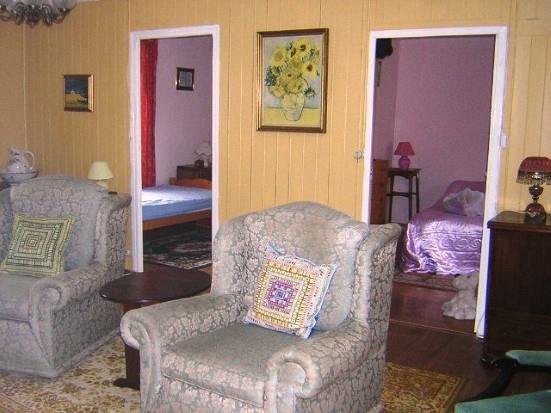 Image No.10-2 Bed House for sale