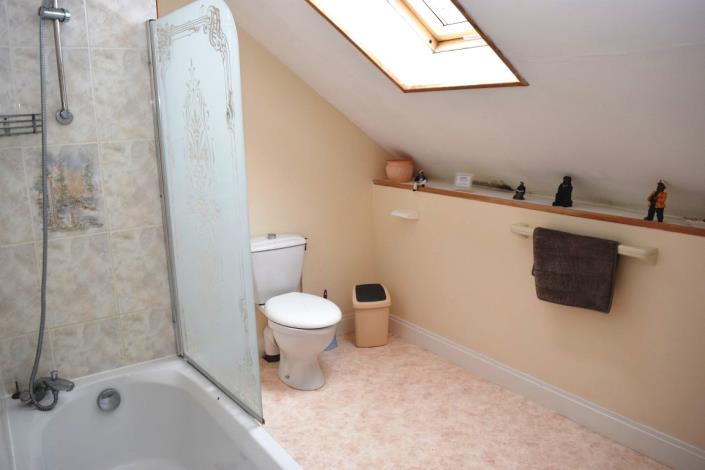 Image No.20-Maison de 11 chambres à vendre à Plouguenast