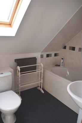 Image No.18-10 Bed Gite for sale