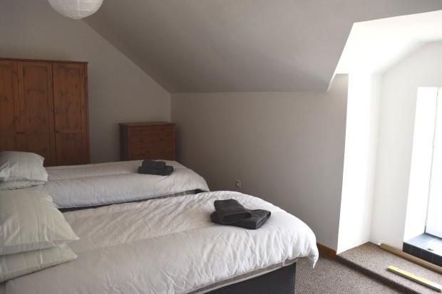 Image No.28-10 Bed Gite for sale