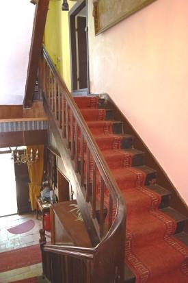 Image No.8-6 Bed House for sale