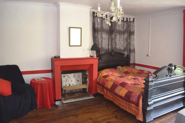 Image No.14-6 Bed House for sale