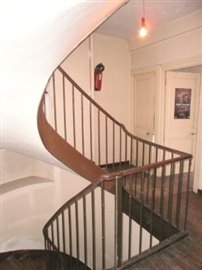P4040687 ESCALIER PALIER