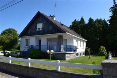 5 Bed House for sale