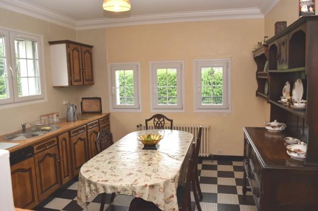 Image No.6-5 Bed House for sale