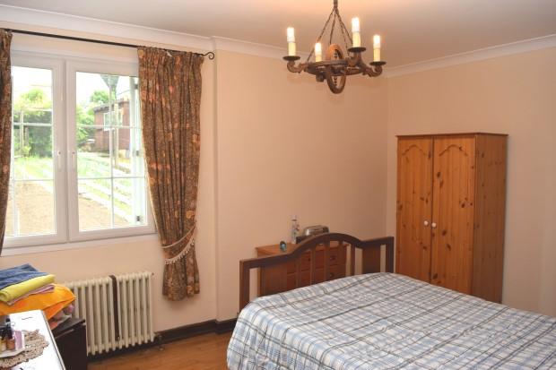 Image No.10-5 Bed House for sale