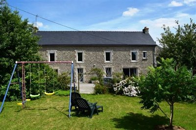 5 Bed Farmhouse for sale