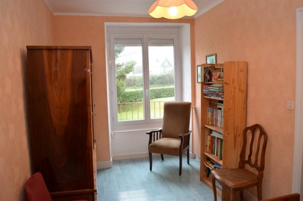 Image No.12-4 Bed House for sale