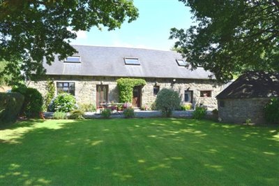 Maison de 2 chambres à vendre à Maël-Pestivien