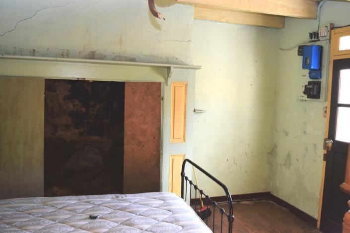 Image No.8-3 Bed House for sale