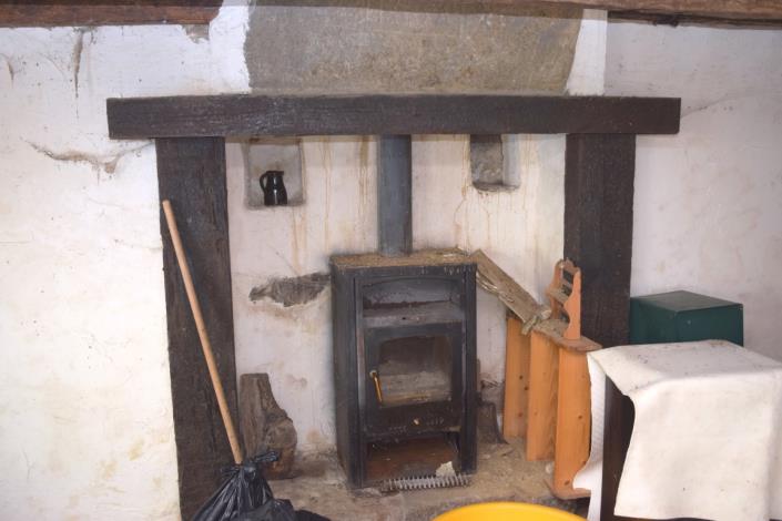 Image No.4-2 Bed House for sale