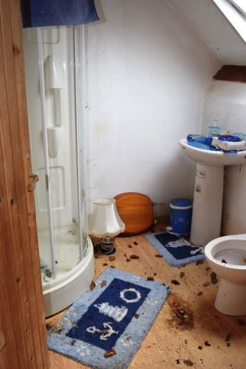 Image No.10-2 Bed House for sale