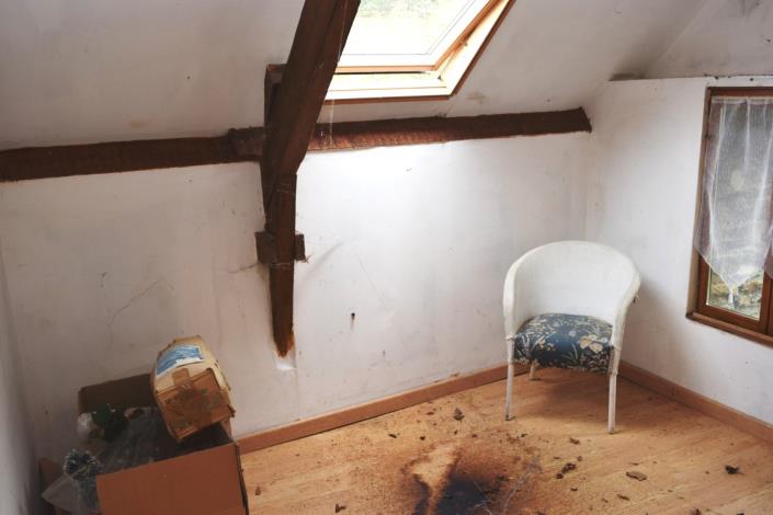 Image No.9-2 Bed House for sale