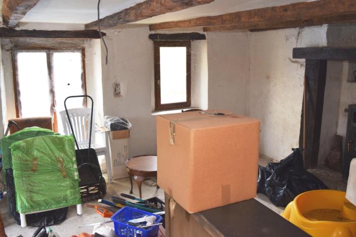 Image No.5-2 Bed House for sale