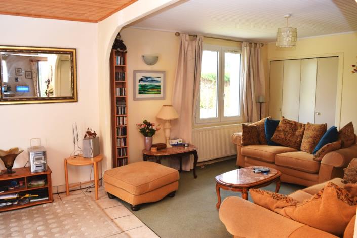 Image No.7-5 Bed House for sale