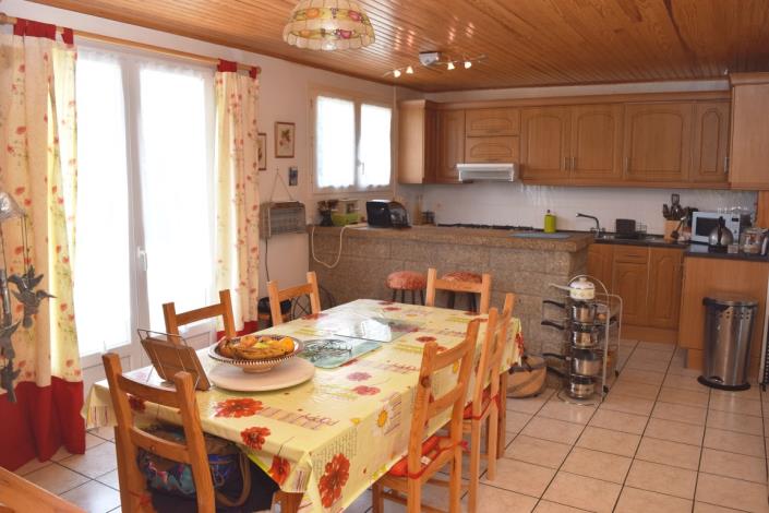 Image No.5-5 Bed House for sale