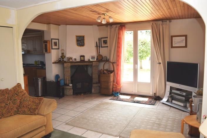 Image No.9-5 Bed House for sale