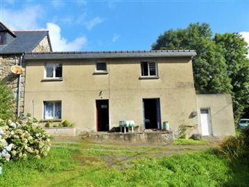 Maison de 2 chambres à vendre à Saint-Servais