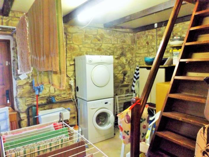 Image No.8-3 Bed House for sale