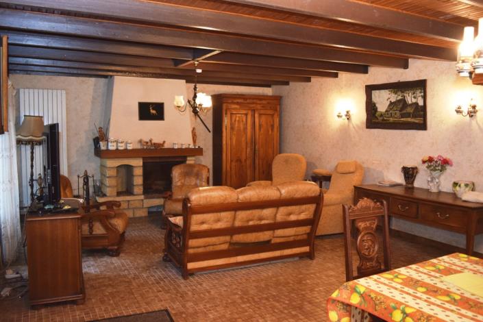 Image No.5-8 Bed House for sale