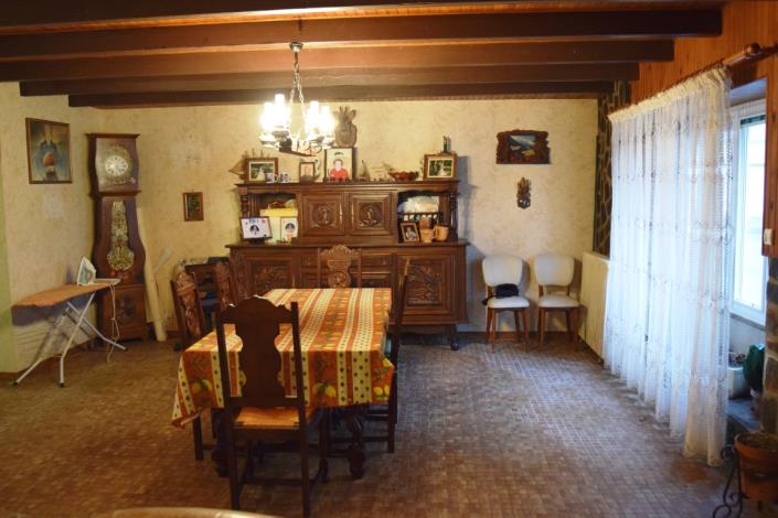 Image No.7-8 Bed House for sale