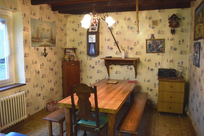 Image No.9-8 Bed House for sale