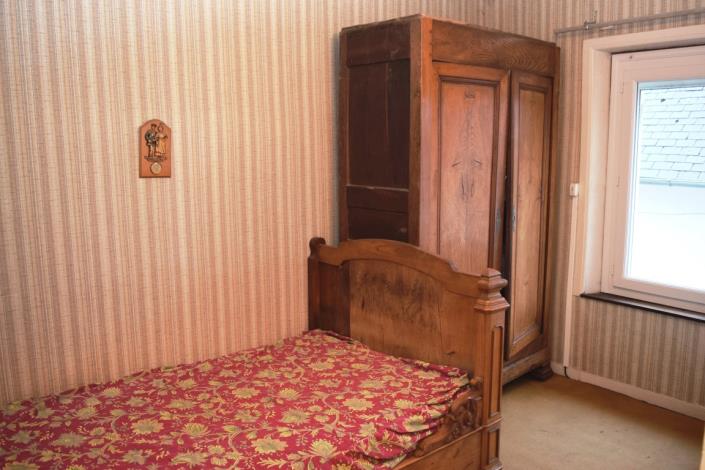 Image No.10-8 Bed House for sale