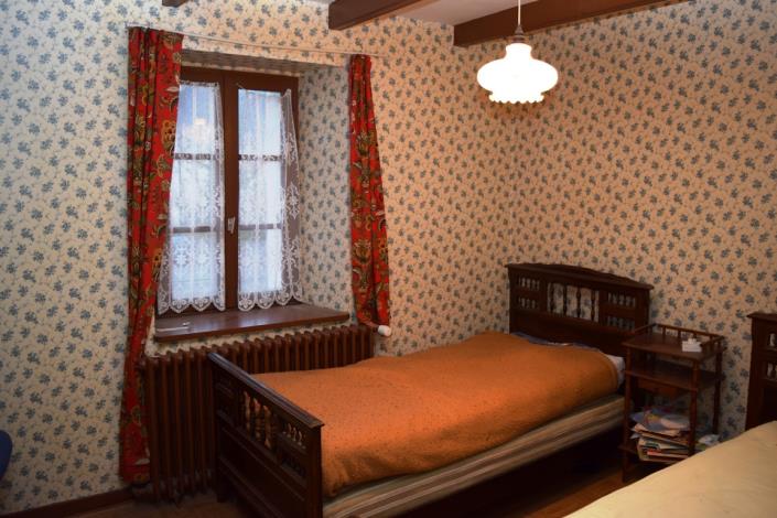 Image No.14-8 Bed House for sale