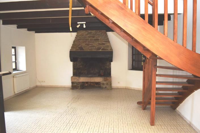 Image No.18-8 Bed House for sale